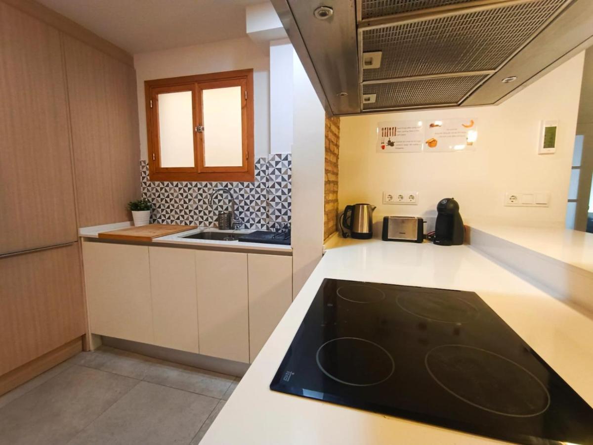 Private Rooms In Gothic Барселона Екстериор снимка
